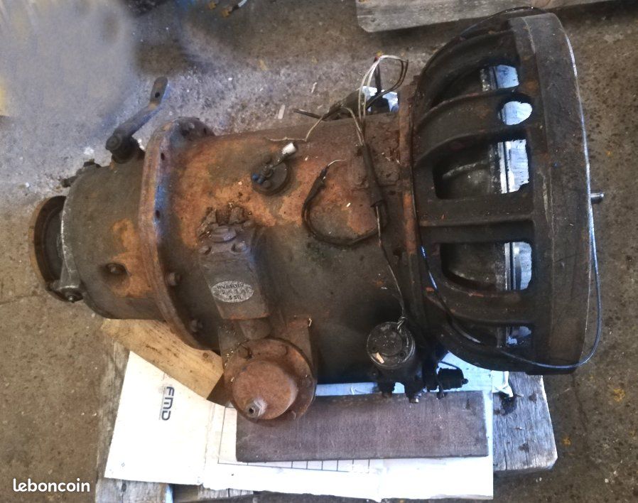 Boite de vitesses Saviem Renault R107 (image 1)