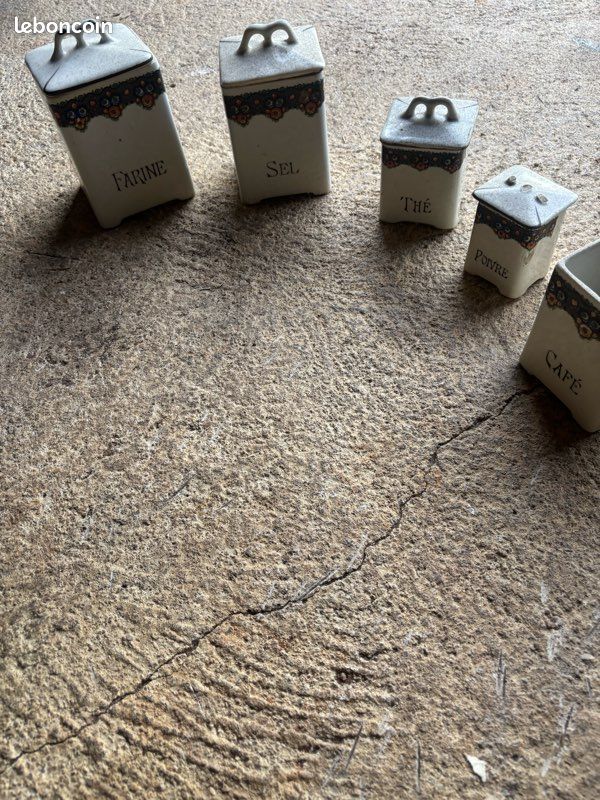 Pot à épices (image 1)