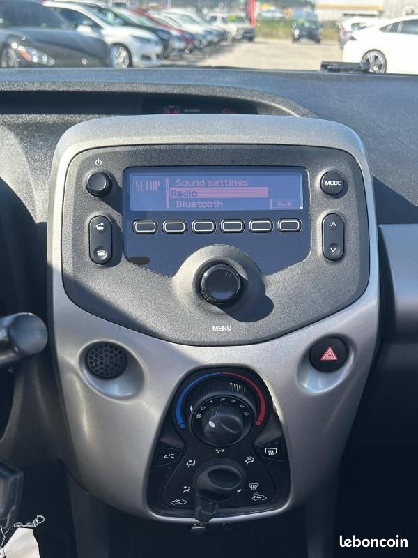 Citroën C1 VTi 68 Airscape Feel (image 24)