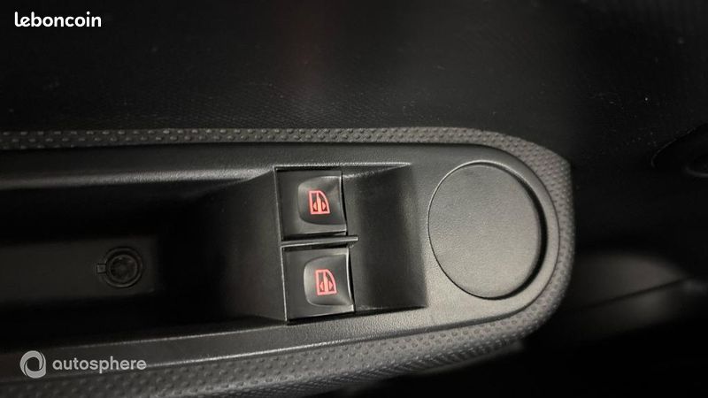 Renault Twingo 1.0 SCe 65ch Life - 20 (image 28)