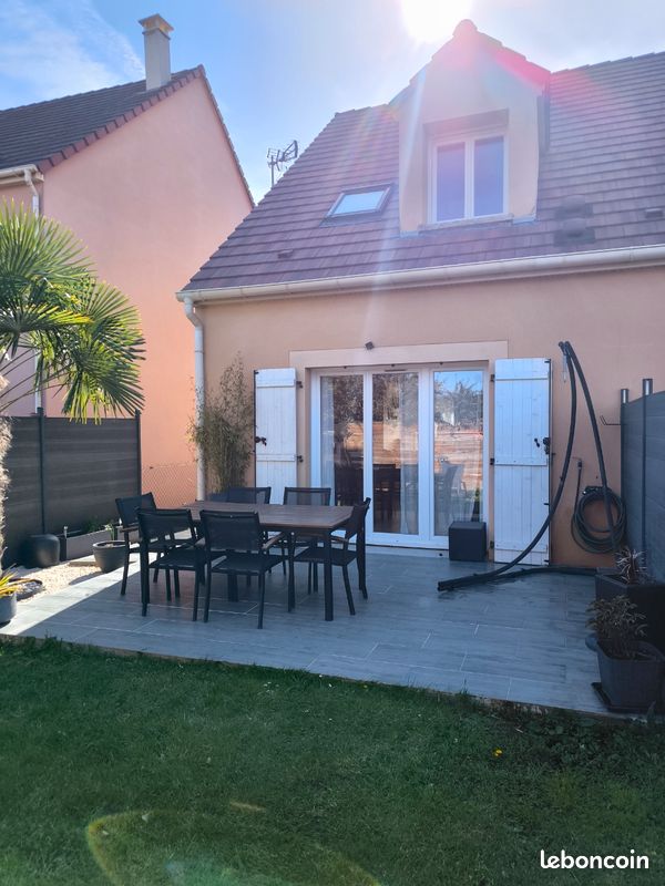 Maison 4 pièces 80 m² · à Breuillet · 80 m² · 275 000 €