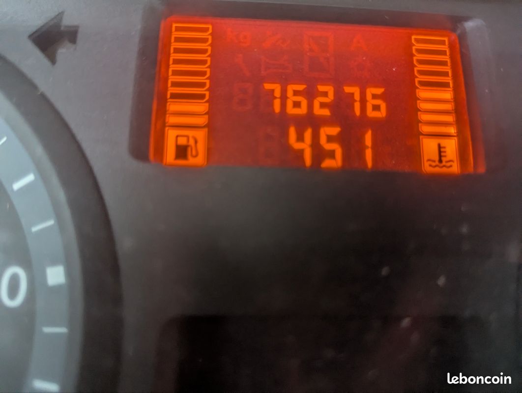 Magnifique renault trafic l2h2 1.9 dci 100cv occamobile 64 pau (image 4)