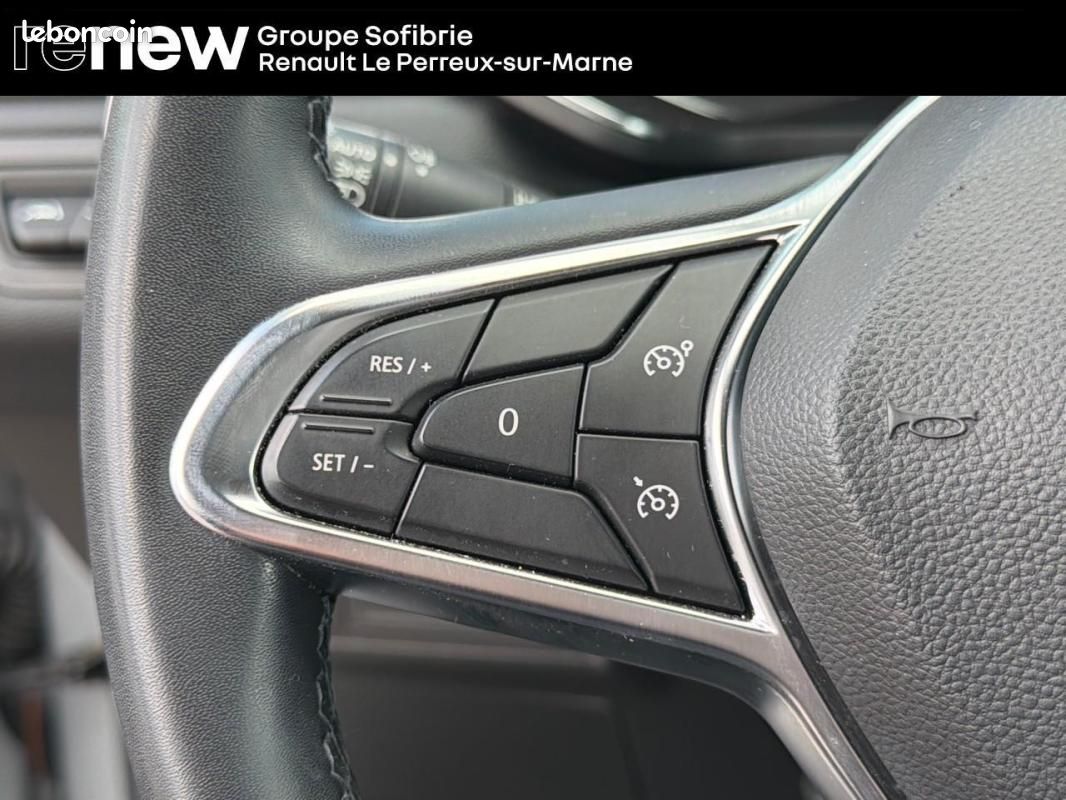 Renault Captur TCe 90 Techno (image 18)