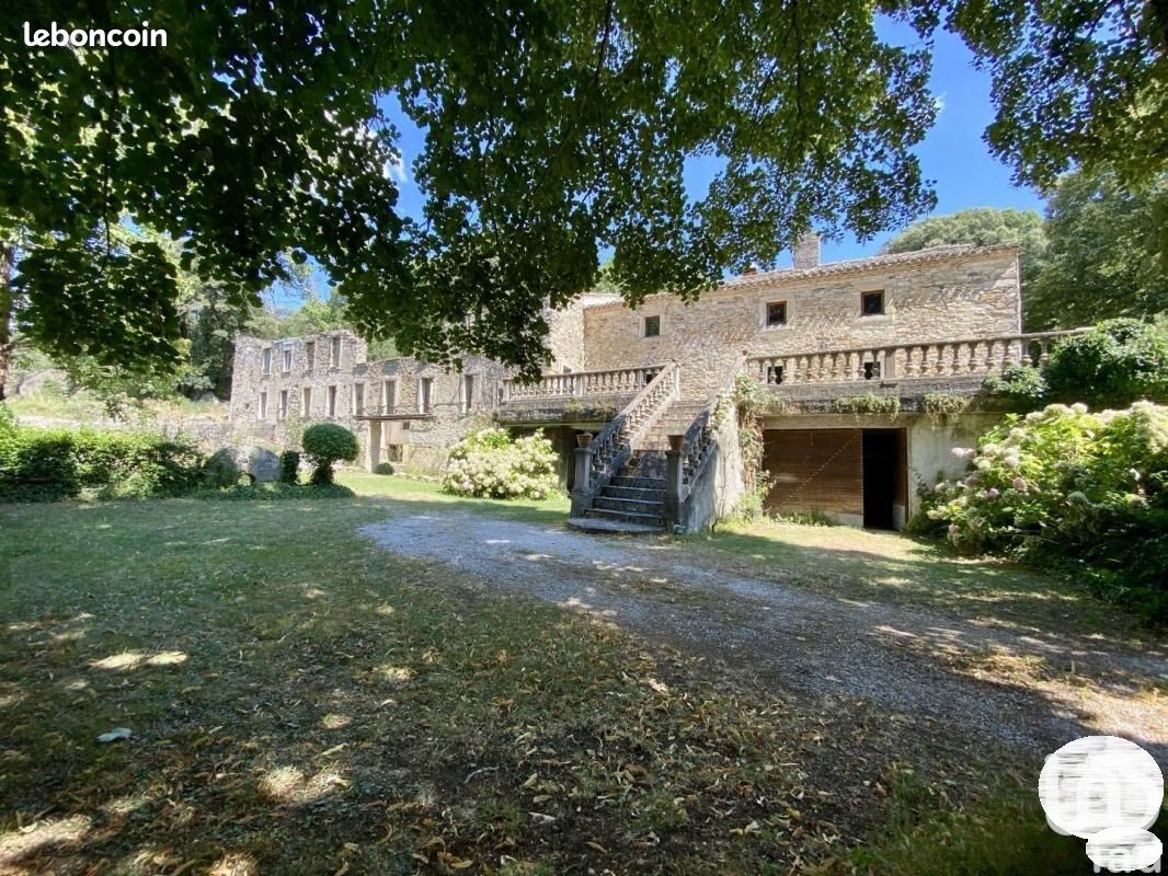 Maison 13 pièces 420 m² · à Brousses-et-Villaret · 420 m² · 449 000 €