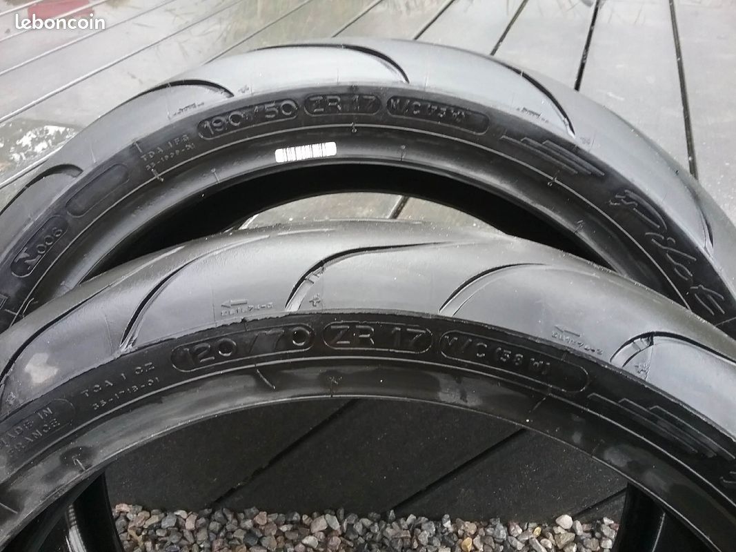 Pneu moto (image 3)