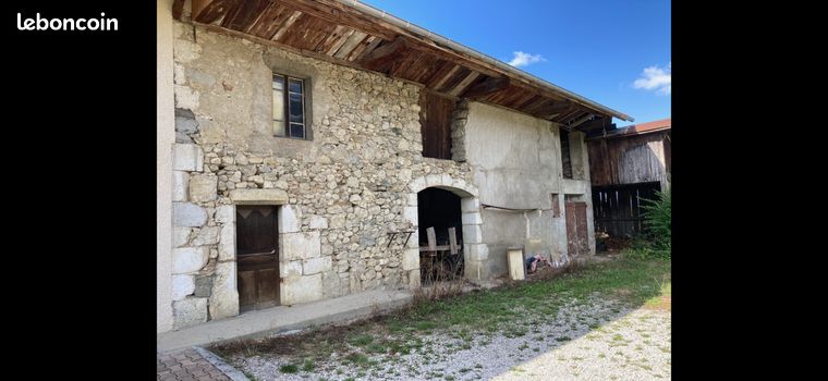 Grange 1 pièce 400 m²