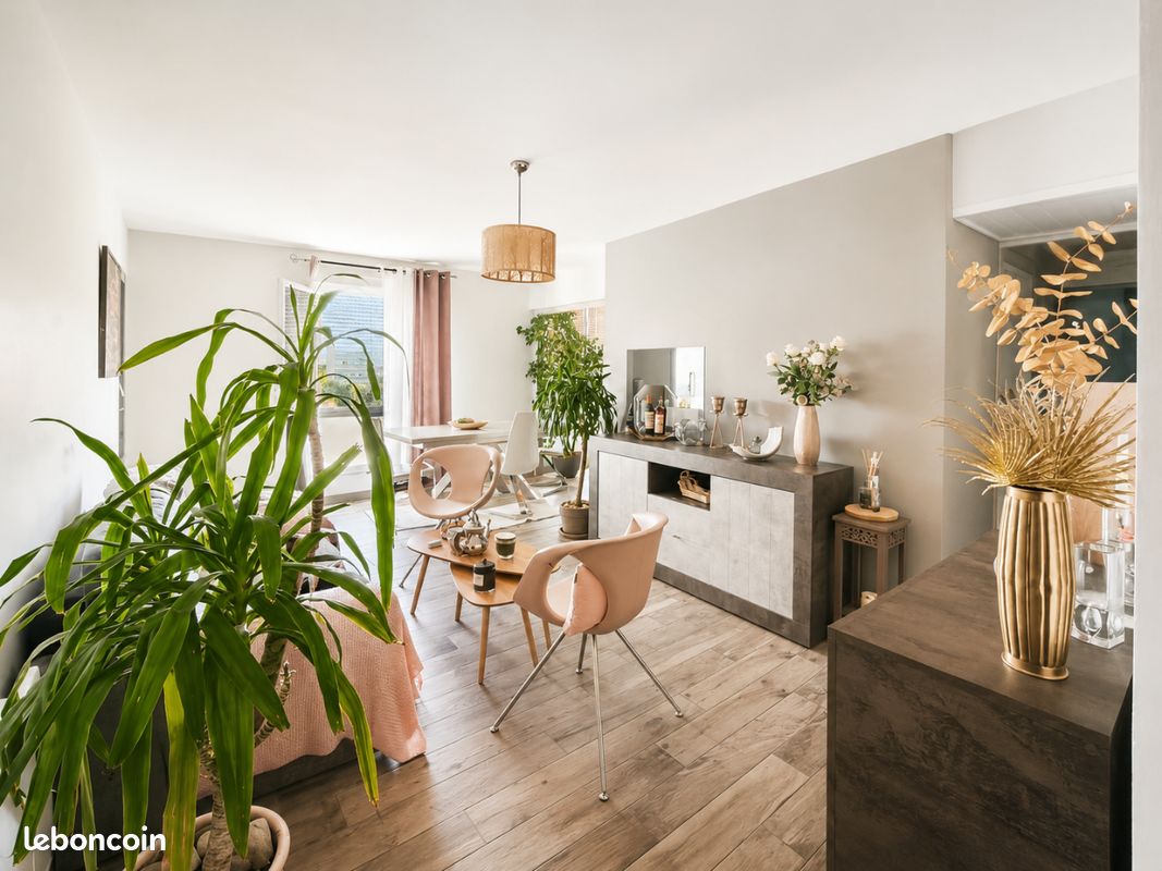Appartement 5 pièces 92 m² · à Bordeaux · 92 m² · 350 000 €