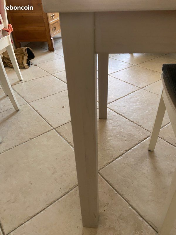 Table en pin rectangulaire à 4 pied et 2 rallonges amovibles (image 2)