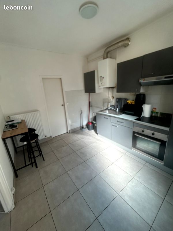 Appartement 2 pièces 27 m² · à Reims · 27 m² · 500 €