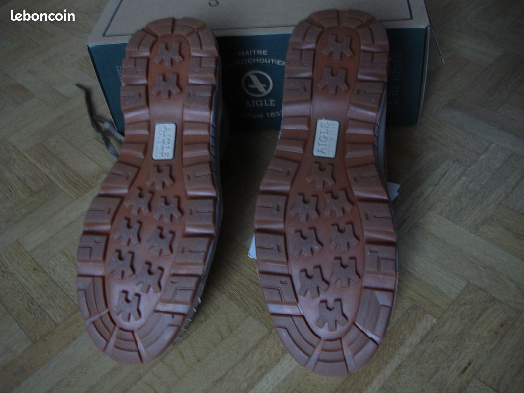 Chaussure de randonnée Aigle en toile taille 42 (image 2)