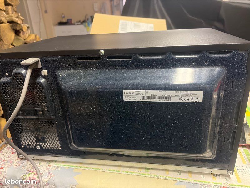 Micro-ondes Samsung 23 L – 800 W – Très bon état (image 4)