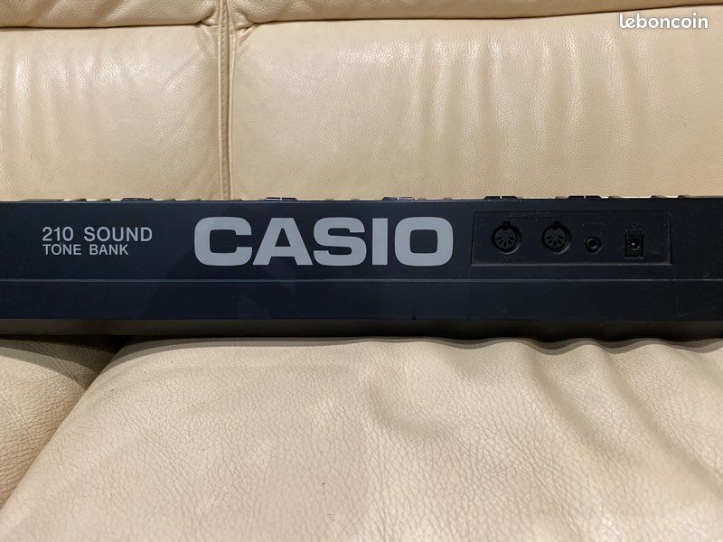 Synthétiseur Casino MT-540 (image 3)
