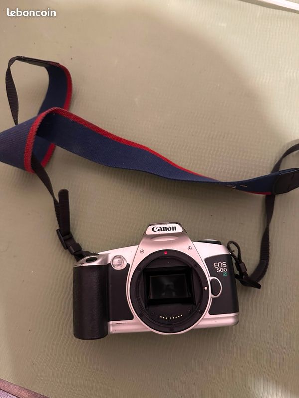 Canon EOS 500N Reflex Argentique 35mm Autofocus – Fonctionne Très Bien – Sans Objectif (image 1)