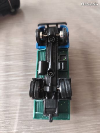 Lot De 2 Camions Jouets Berliet – Plastique – 7.5 Cm – Vintage