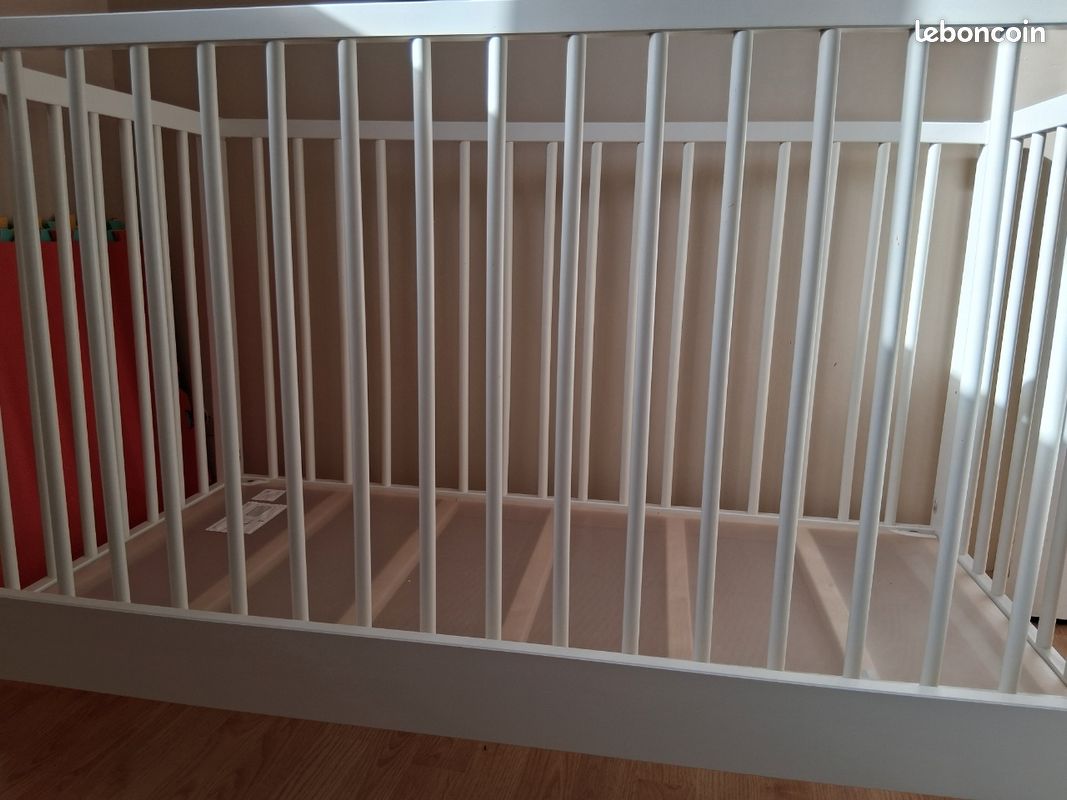 Lit bébé (image 1)
