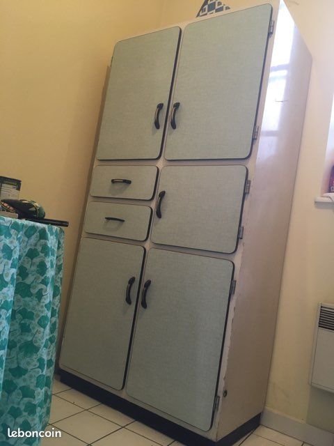 Buffet en formica (image 2)