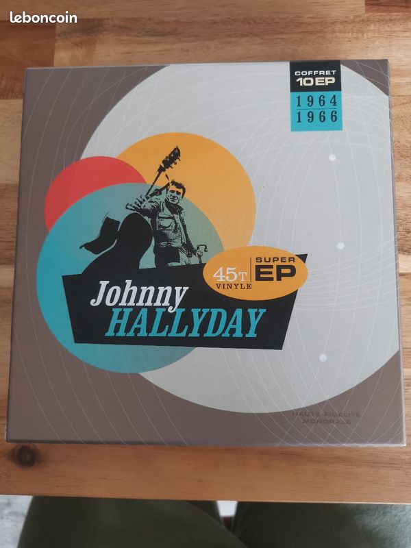 Johnny Hallyday coffret box 10 EP vinyles 45 T neuf 64-66 limitée et numérotée (image 1)
