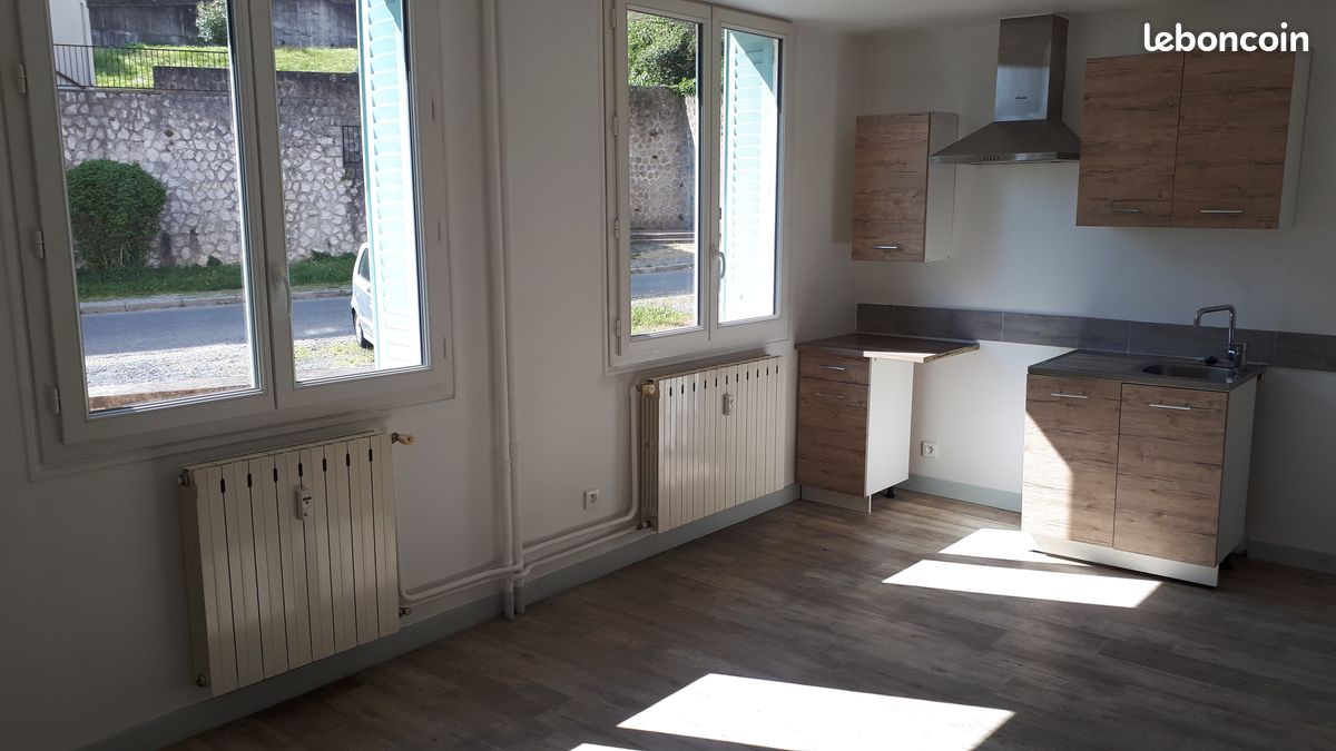 Appartement 2 pièces 45 m² · à Aubenas · 45 m² · 500 €