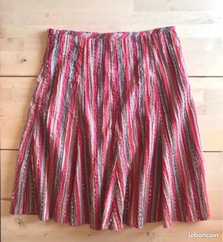 Jolie jupe à rayures, 8-10ans (D'occasion) à Grund b. Gstaad pour CHF 6