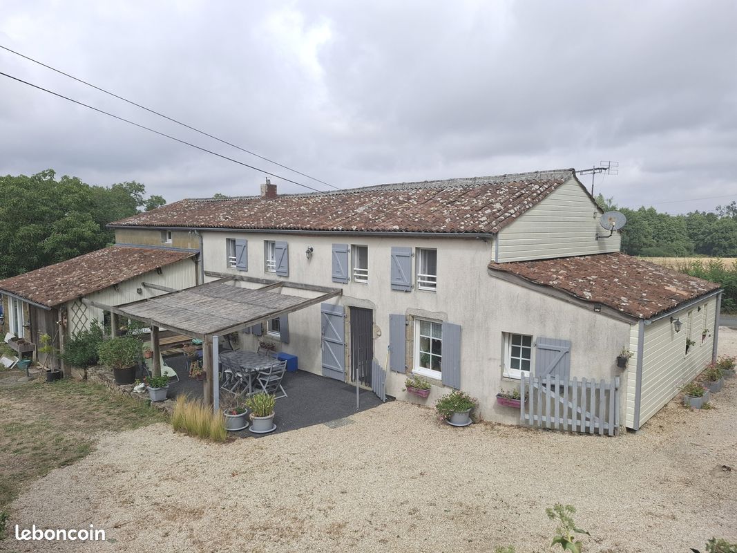 Maison 4 pièces 111 m² · à Cirières · 111 m² · 105 000 €