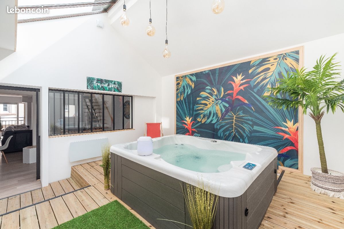 Grand appartement avec Jacuzzi à 100m de la plage (image 1)