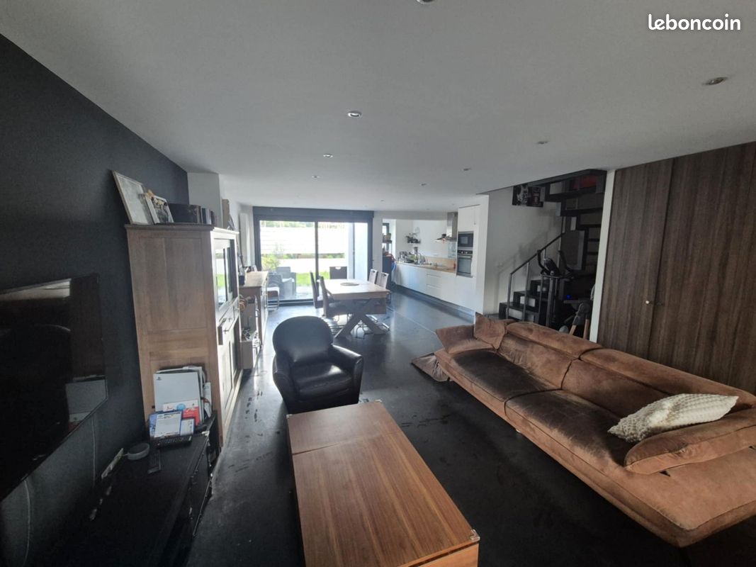 Maison 4 pièces 98 m² · à Neuville-en-Ferrain · 98 m² · 245 000 €
