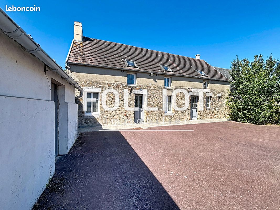 Maison 5 pièces 116 m² · à Créances · 116 m² · 700 €/mois