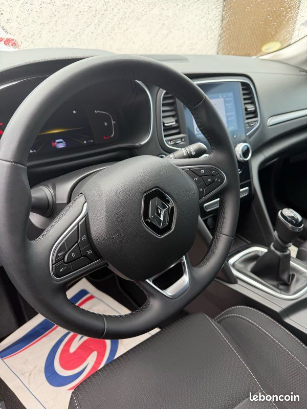 RENAULT MÉGANE IV BUSINESS 1.5 BLUE DCI 115 CH Excellent état – Révisée – Garantie nationale incluse (image 9)