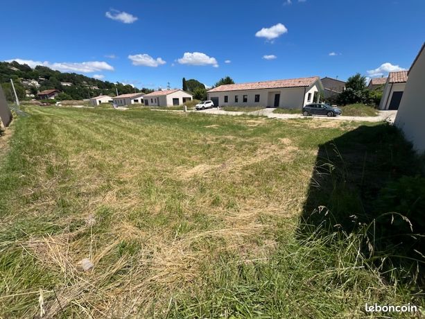 Terrain 560 m² Allex