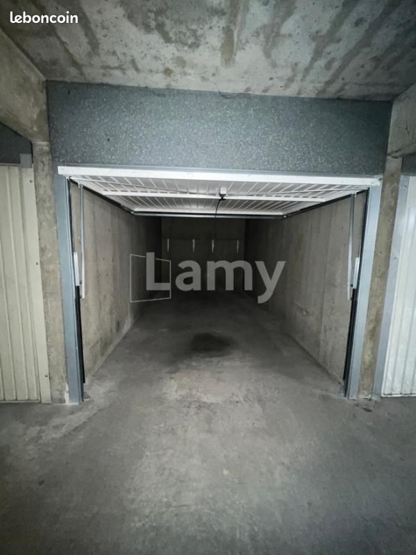 Parking 9 m² · à Lyon · 9 m² · 80 €/mois