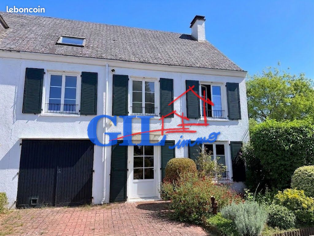 Maison 9 pièces 170 m² · à Vert-Saint-Denis · 170 m² · 325 000 €