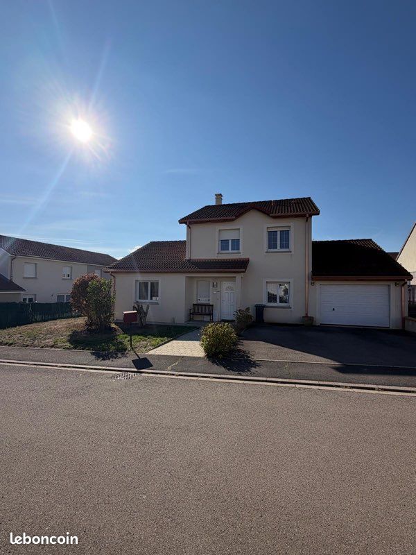 Maison 6 pièces 130 m² · à Bertrange · 130 m² · 370 000 €
