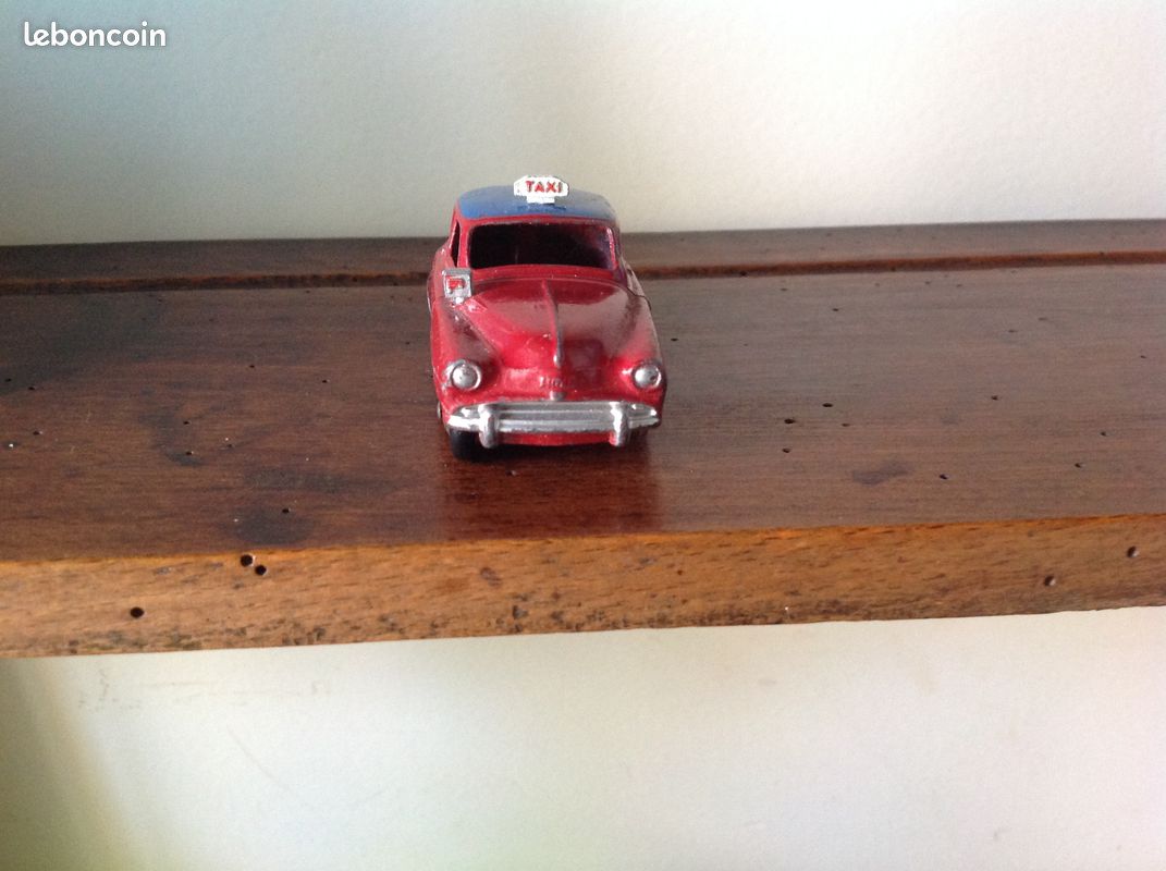Ancienne Dinky Toys Simca 9 Aronde - Miniature Rouge Vintage, Collection