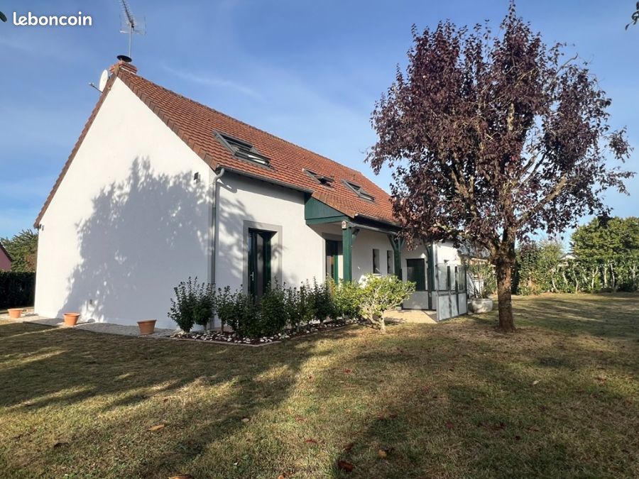 Maison 7 pièces 136 m² · à Sablé-sur-Sarthe · 136 m² · 203 000 €