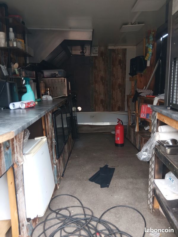 Food truck (image 1)