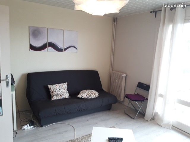 Appartement 1 pièce 27 m² · à Orléans · 27 m² · 600 €