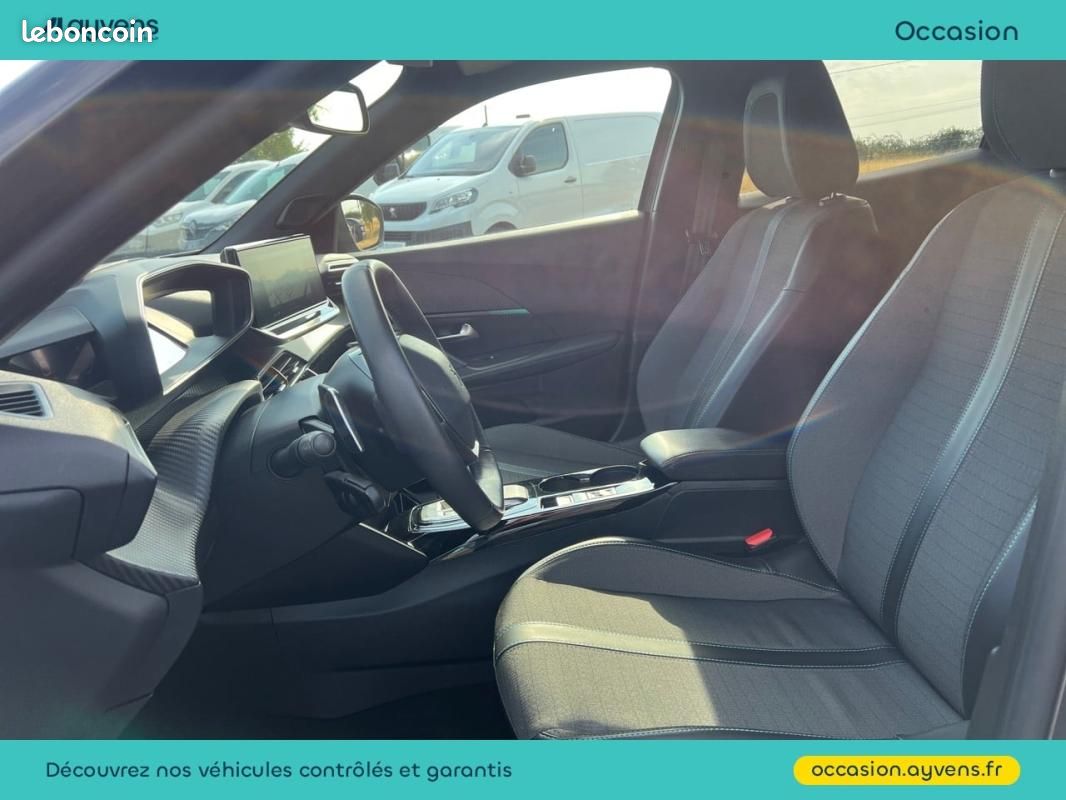 Peugeot 2008 1.2 PureTech 130ch S&S Allure Pack EAT8 (image 12)