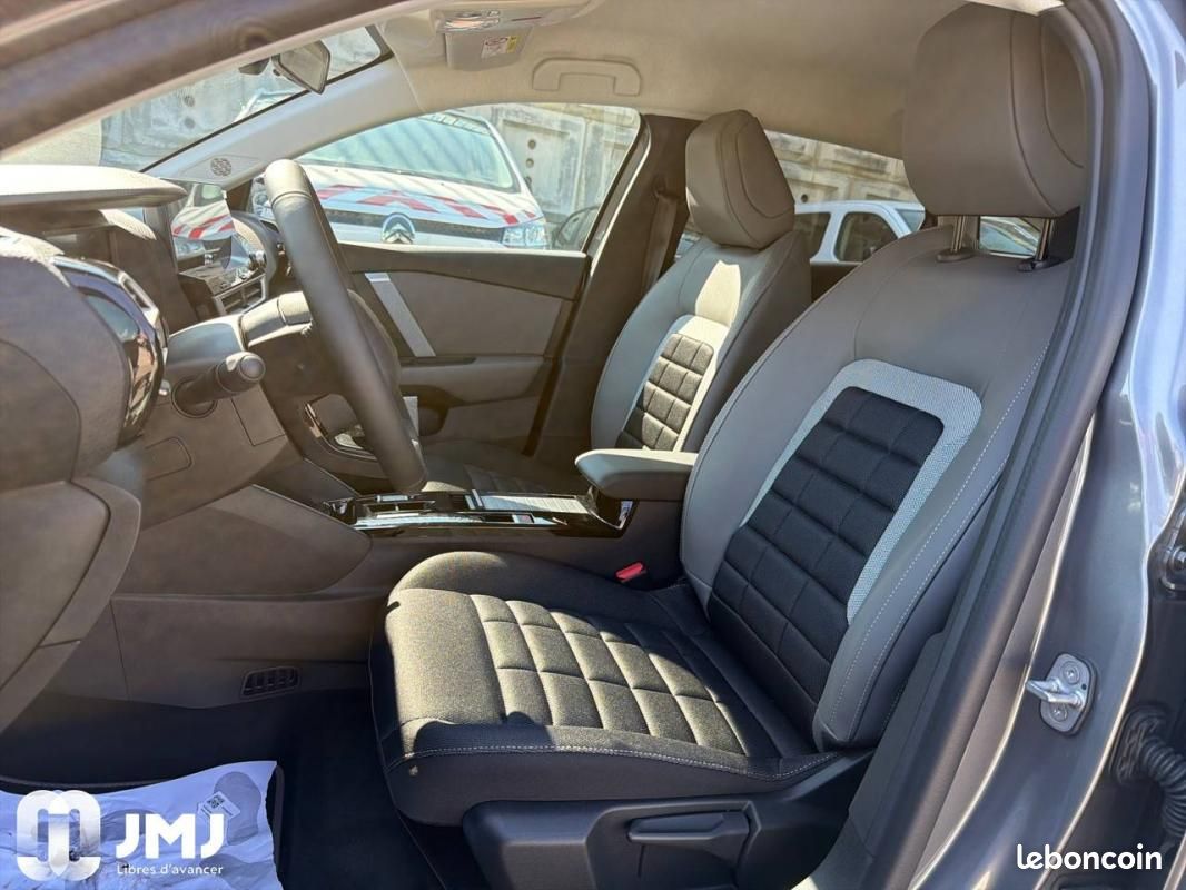 Citroën C4 Hybride 145 e-DCS6 Collection (image 9)