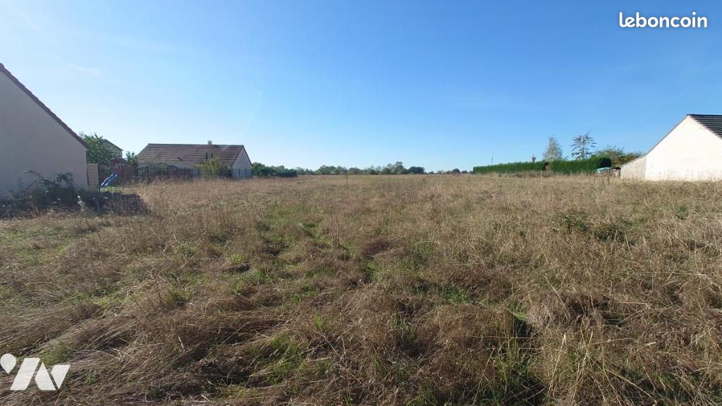 Terrain 1815 m² · à Poilly-lez-Gien · 1 815 m² · 49 100 €