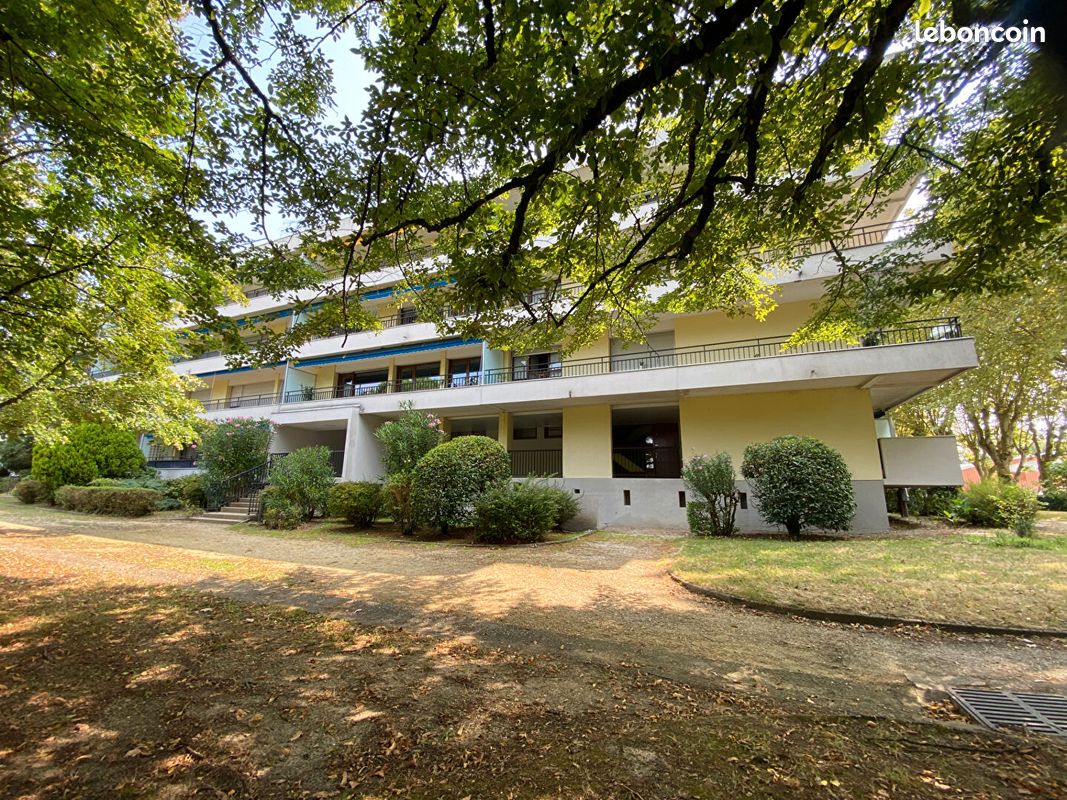 Appartement 4 pièces 91 m² · à Pessac · 91 m² · 235 000 €