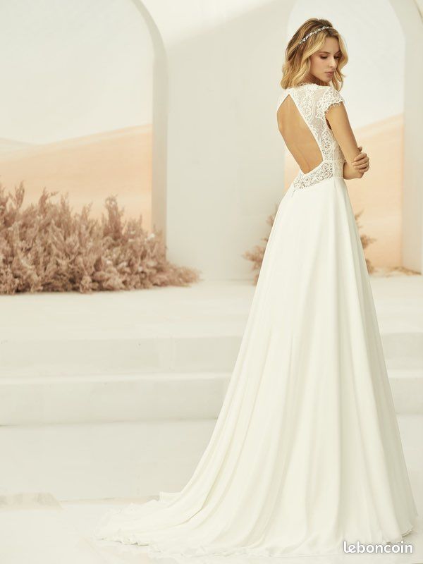 Robe de mariée Bianco Evento modèle Perla (image 2)