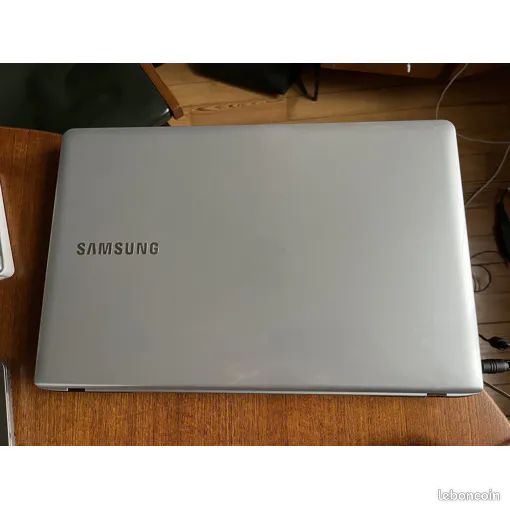 Samsung notebook np300e5e (image 2)