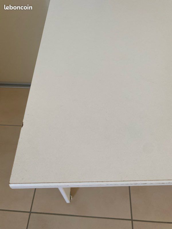 Bureau (image 4)