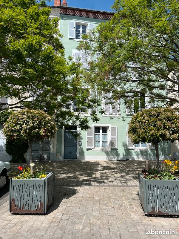 Appartement 3 pièces 65 m² · à Issoire · 65 m² · 136 500 €