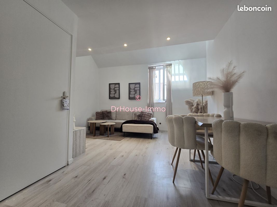 Immeuble 6 pièces 180 m² · à Tourcoing · 180 m² · 310 000 €