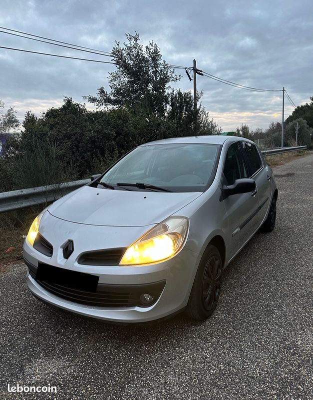 Clio 3 1 2 16v 75ch Problme