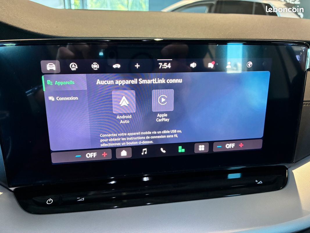 SKODA OCTAVIA COMBI SELECTION 2.0 TDI 150 ch SCR DSG7 (image 7)