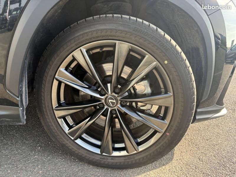 Lexus NX 450h+ F SPORT Executive 4WD MY24 (image 11)