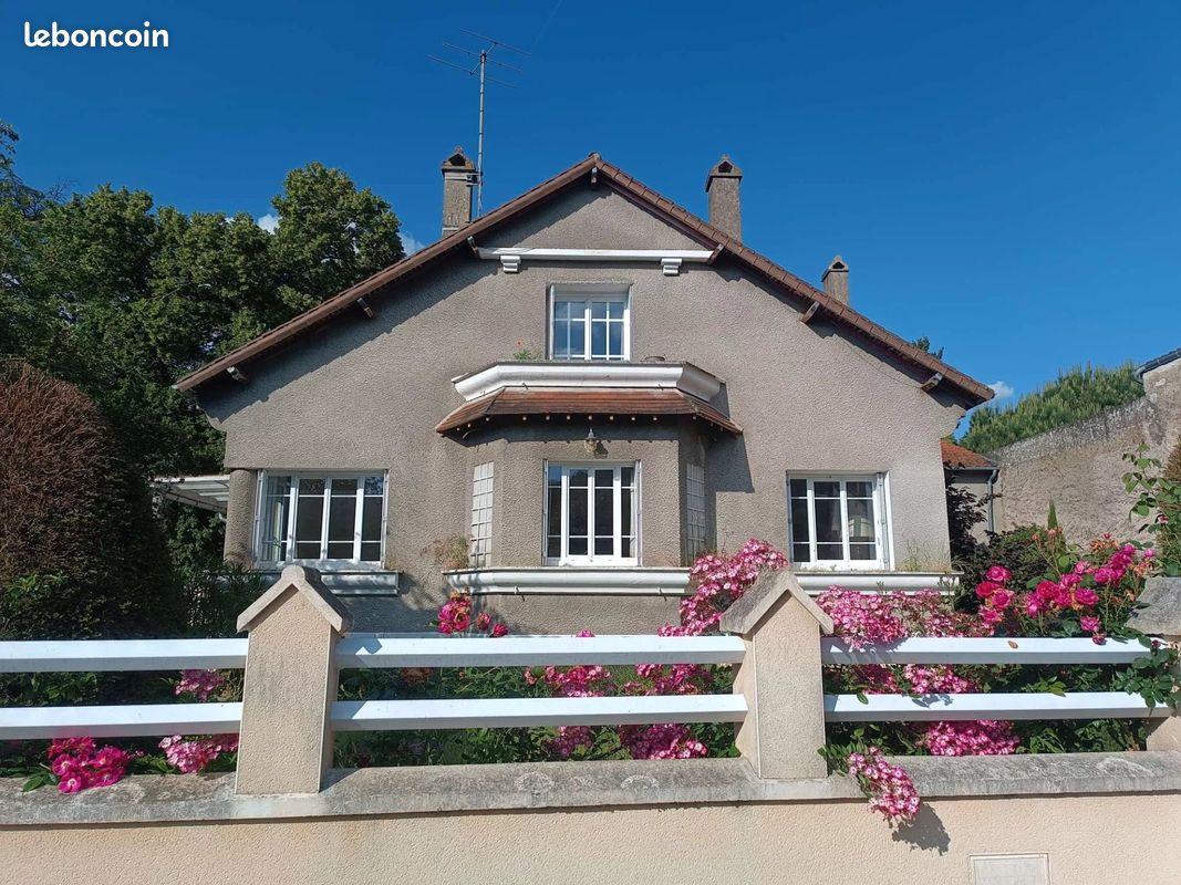 Maison 9 pièces 225 m² · à Montmorillon · 225 m² · 192 600 €