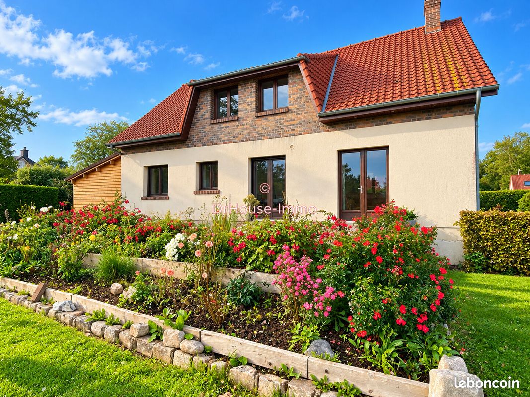 Maison 6 pièces 153 m² · à Quiberville-sur-Mer · 153 m² · 332 000 €